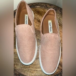 Preloved Steve Madden Zarray Slide on Sneakers in Rose Pink Size 9